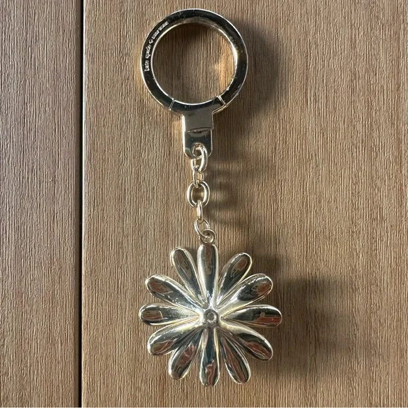 Kate Spade Daisy FOB Charm - Picture 4 of 9